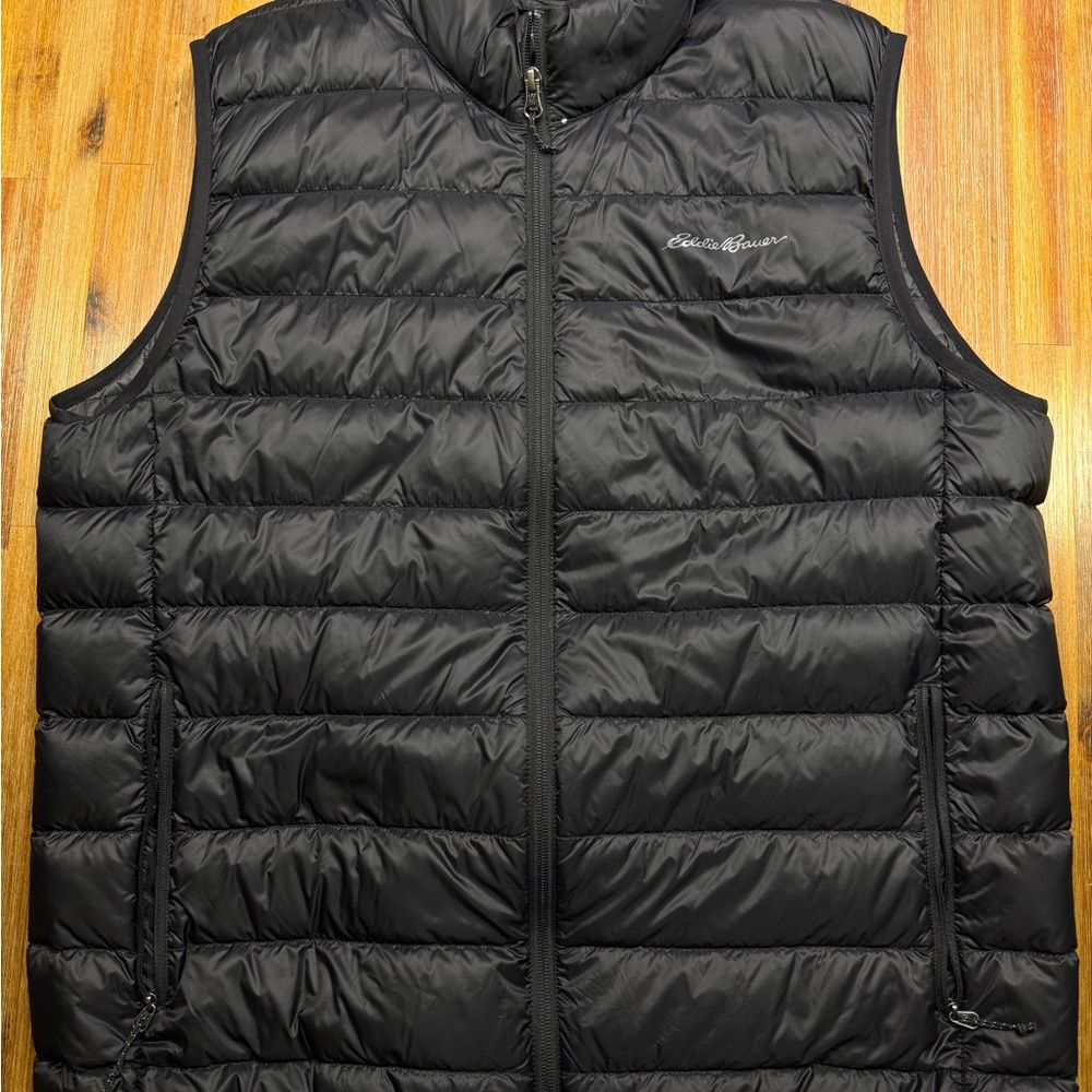 Eddie Bauer Men's Quilted Black Vest